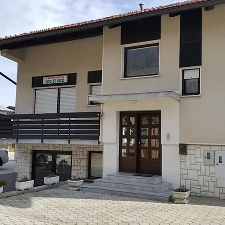 アパート Apartma Rodica *